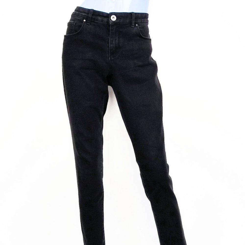 Style & Co Curvy Relaxed Skinny Jean Black 8 Short